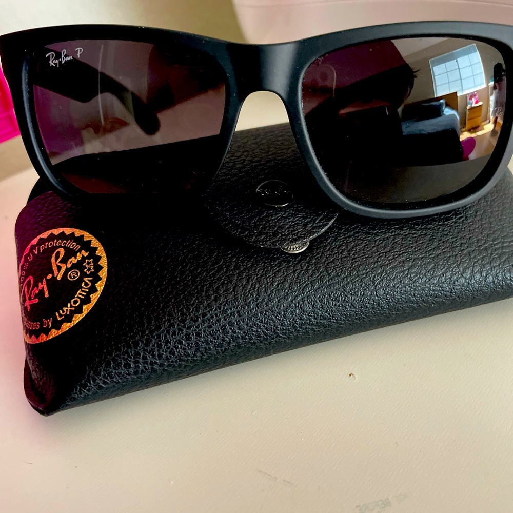 Ray-Ban Black Polarized Unisex